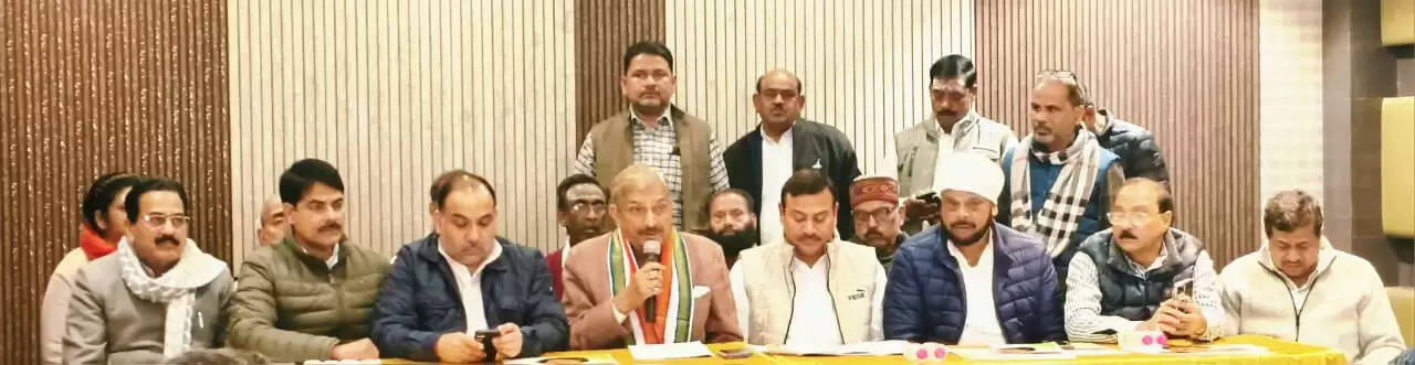 मनरेगा समाप्त कर मोदी सरकार ने राजनीति में काला अध्याय लिखा: प्रमोद तिवारी