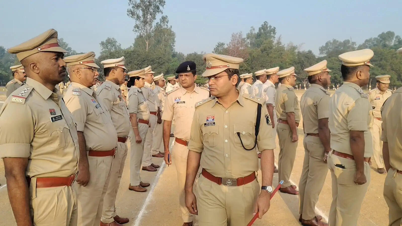 सूरजपुर एसपी ने जनरल परेड का किया निरीक्षण, फरियादियों की शिकायतों पर त्वरित कार्रवाई के निर्देश