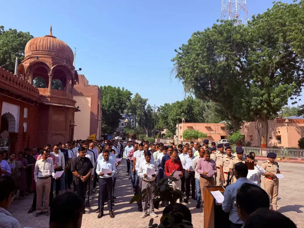 बीकानेर रेल मंडल पर ‘सत्यनिष्ठा से समृद्धि’ की थीम पर सतर्कता जागरूकता सप्ताह का शुभारंभ