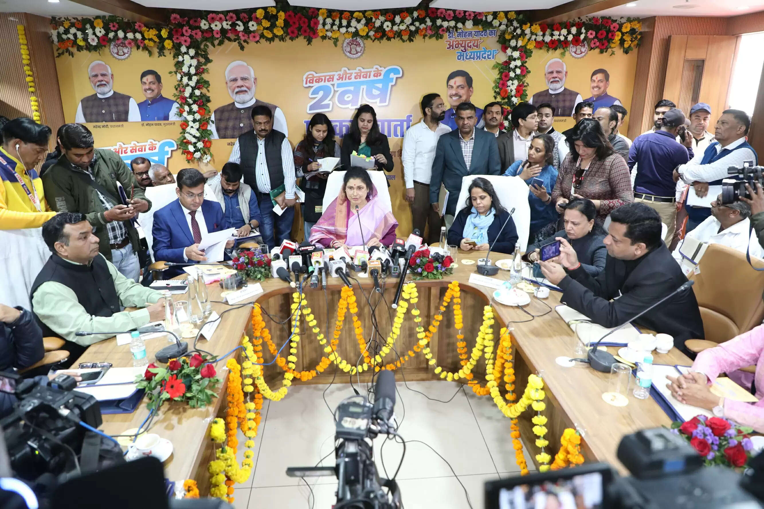 ओबीसी उत्थान से अल्पसंख्यक कल्याण तक, कृष्णा गौर ने पेश किया अपनी सरकार के दो सालों का विकास खाका