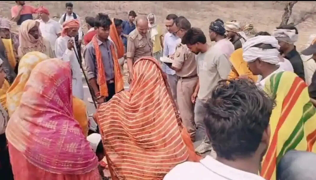 सड़क हादसे में छात्रा की मौत, सहेली घायल