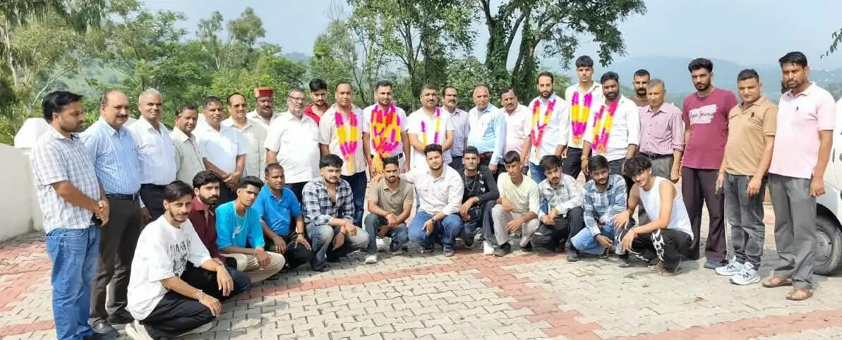 विश्वकर्मी विकास सभा बल्ह इकाई के युवा मोर्चा का सर्वसम्मति से गठन