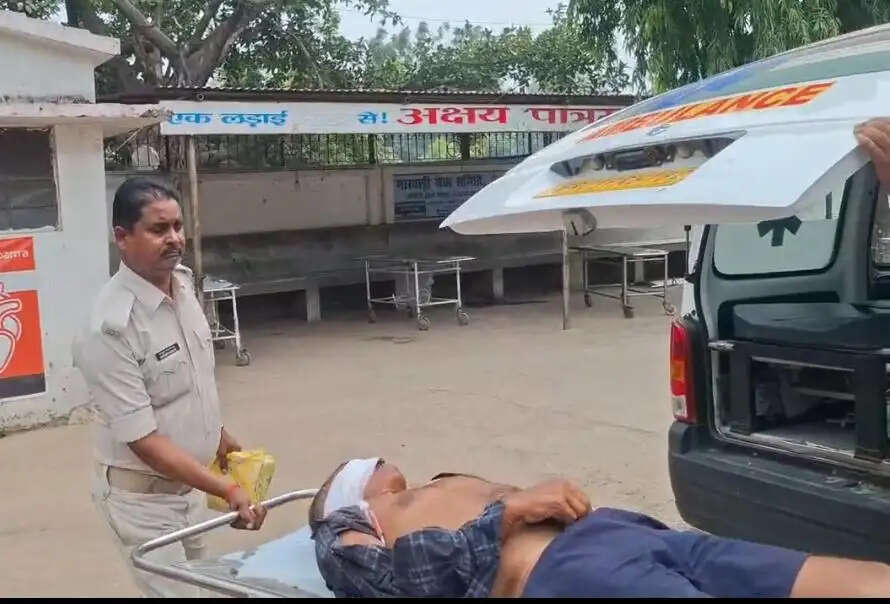 भागलपुर में युवक की गोली मारकर हत्या, ग्रामीणों ने दो आरोपियों को पकड़कर पीटा