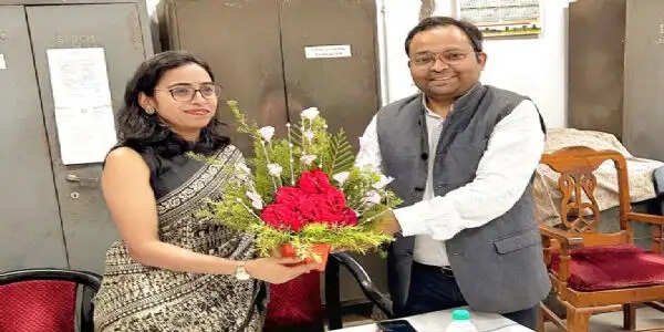 कटिहार रेल मंडल के मंडल वाणिज्य प्रबंधक संगीता मीणा का हाजीपुर स्थानांतरण