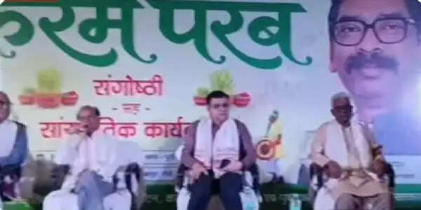 रांची के ऑड्रे हाउस में करम परब ईव का आयोजन