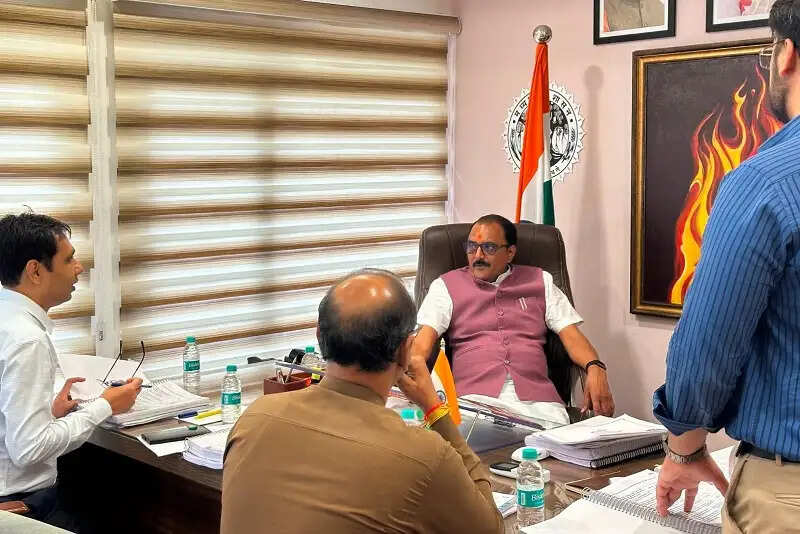 मध्य प्रदेश की ऊर्जा व्यवस्था को बनाएं अधिक सुदृढ़, प्रभावी एवं जनहितकारी: मंत्री शुक्ला