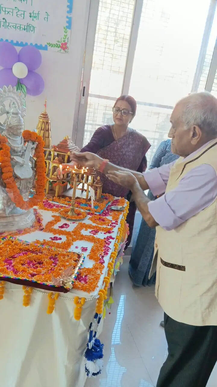 विज्ञान प्रदर्शनी में छात्राओं ने दिखाई नवाचार की उड़ान, 27 मॉडलों ने खींचा ध्यान