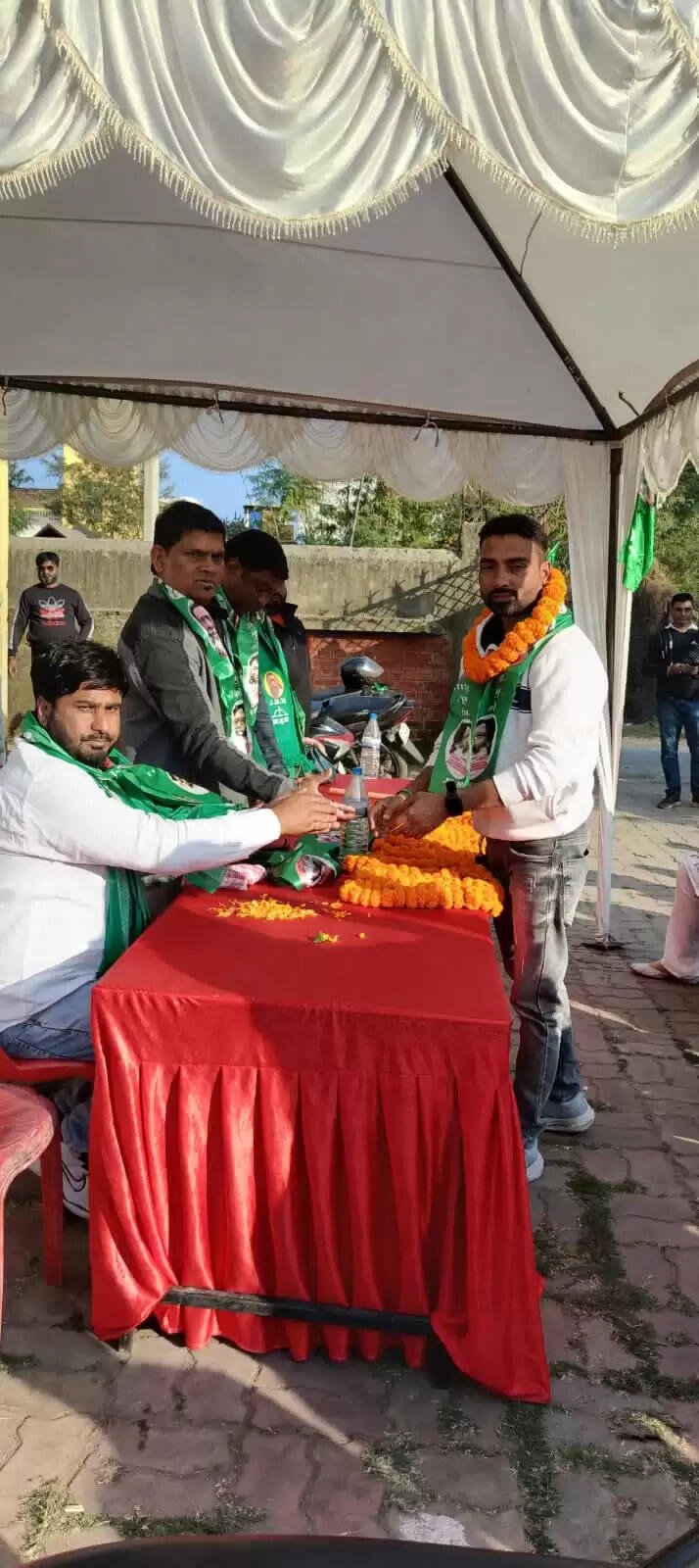 झामुमो की बैठक में वार्ड 15 कमेटी का गठन, कबर कुरैशी निर्विरोध चुने गए अध्यक्ष