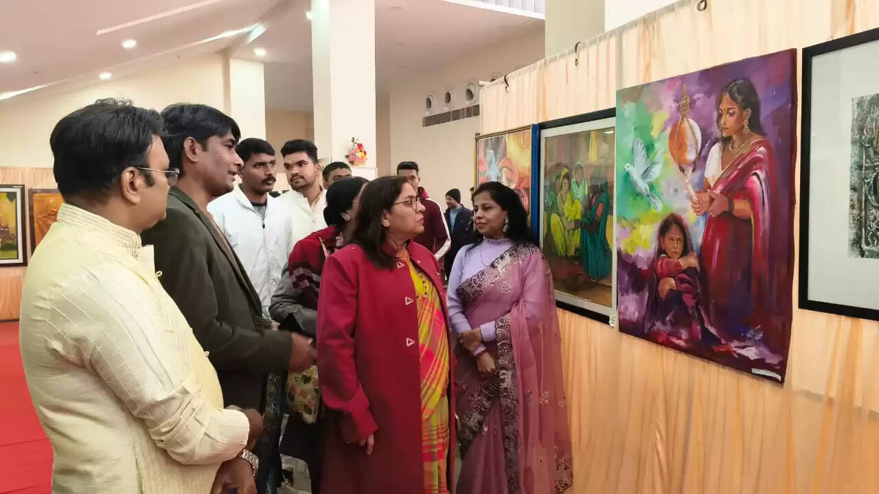 समाज की सच्ची अभिव्यक्ति है कला : रवि शंकर खरे