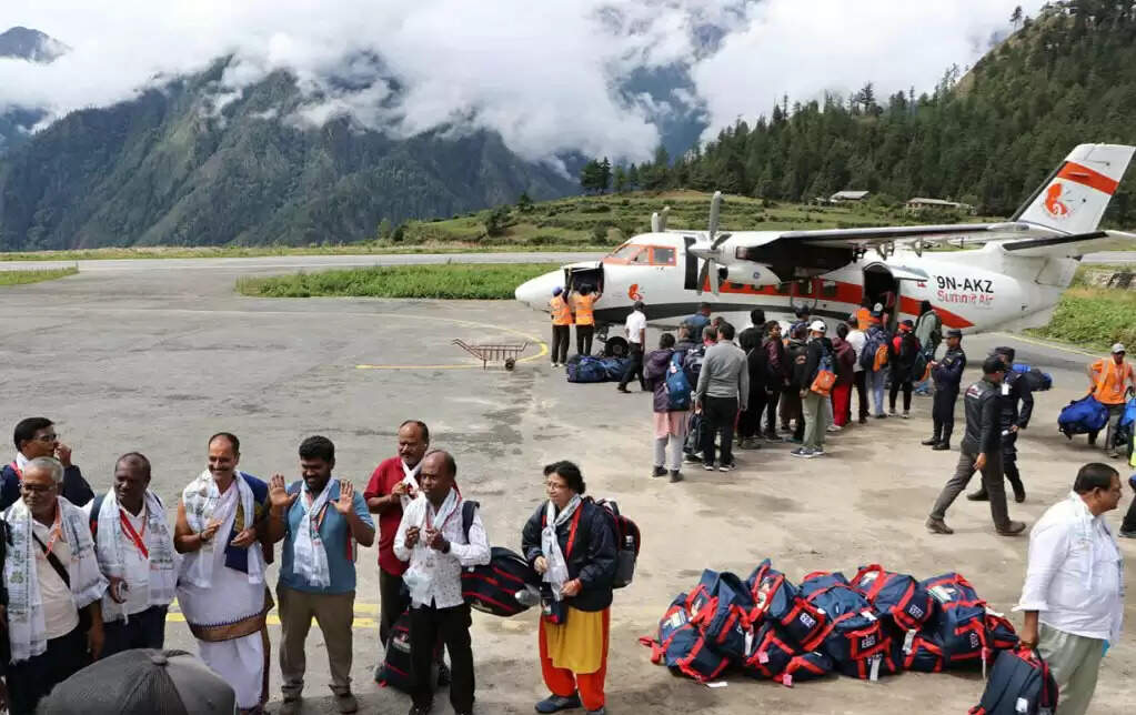 नेपाल के रास्ते कैलाश मानसरोवर जाकर पहले हफ्ते करीब साढ़े पांच सौ श्रद्धालुओं ने किए दर्शन