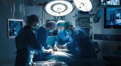डॉक्टरों द्वारा सर्जरी के दौरान लापरवाही से यूपी की महिला की हालत नाजुक
