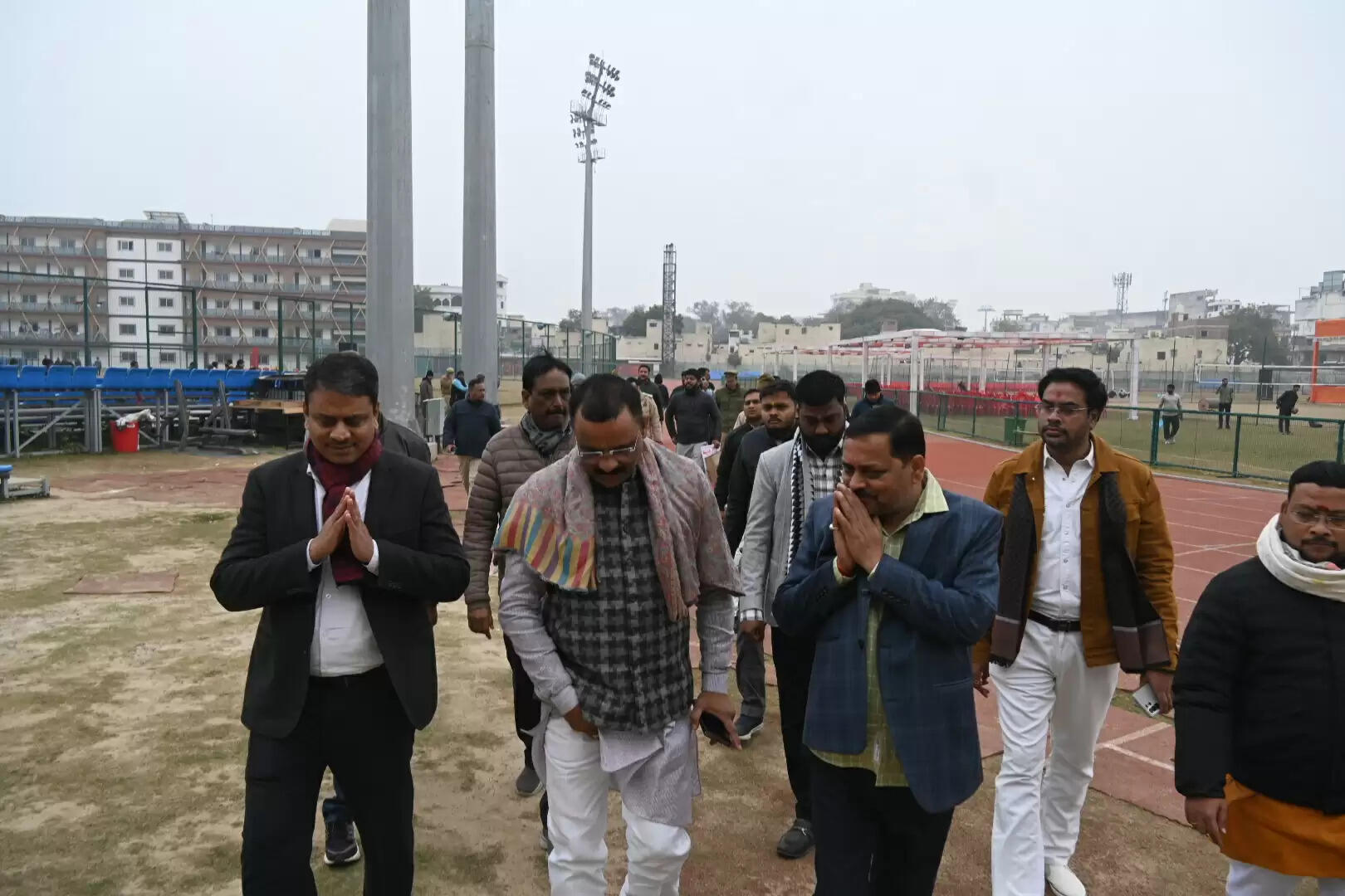 काशी में कल से वॉलीबॉल का ‘महाकुंभ’, पीएम मोदी करेंगे आगाज, सीएम योगी मैदान में भरेंगे जोश देखें वीडियो https://livevns.news/Top-Headlines/pm-modi-to-kick-off-volleyball-mahakumbh-in-kashi-from/cid18031161.htm वाराणसी की हर महत्वपूर्ण खबर पढ़ने के लिए अभी फॉलो करें Live VNS का ऑफिशियल वाट्सऐप पेज 👇👇 https://whatsapp.com/channel/0029VaAPWex65yD2LWG35A25 Live VNS - भरोसा 1 दशक से लाखों बनारसियों का - बनारस की बात, बनारस के साथ अपने शहर के लेकर देश-दुनिया, खेल, धर्म, आध्यात्म, राशिफल, पञ्चाङ्ग तथा फ़िल्म और व्यापार जगत की ताजा-तरीन खबरों को पढ़ने के लिए अभी डाउनलोड करें Live VNS का ऑफिशियल एंड्रॉएड ऐप। http://play.google.com/store/apps/details?id=in.livevns.app.native