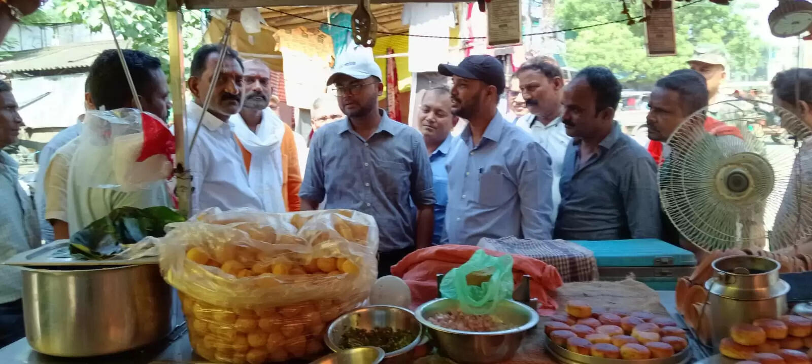 बिहार व मध्य प्रदेश राज्य में यूपी के पर्यटक वाहनों से परिवहन विभाग द्वारा अवैध रूप से टैक्स वसूली के संदर्भ में