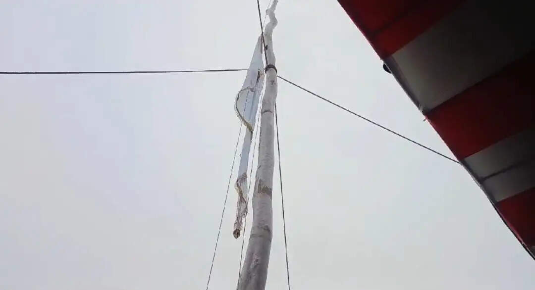 &nbsp; महाकुम्भ नगर में संन्यासी अखाड़ों के बाद वैष्णव अखाड़ों की धर्म ध्वजा भी हुई स्थापित