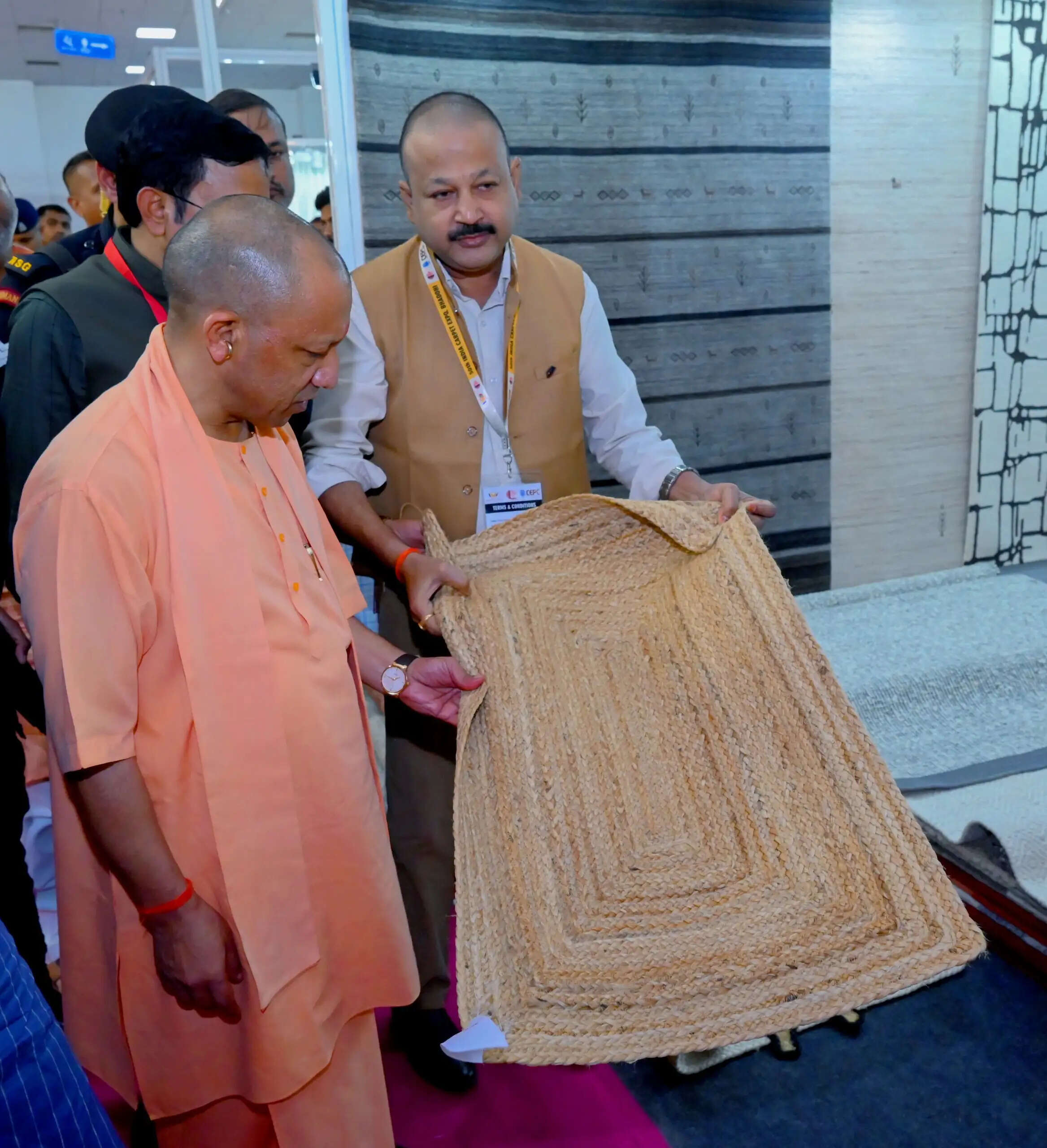 अब प्रदेश से पलायन नहीं होता, अपनी माटी में हुनर दिखा रहे कारीगर: मुख्यमंत्री