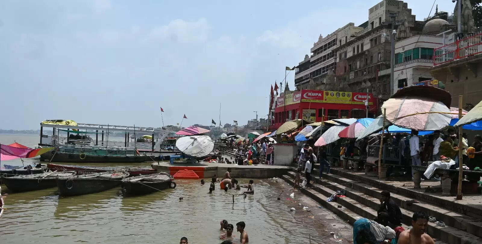 वाराणसी में गंगा का बढ़ाव जारी, 62.52 मीटर पर पहुंचा जलस्तर, तटवर्ती इलाकों में बढ़ी निगरानी