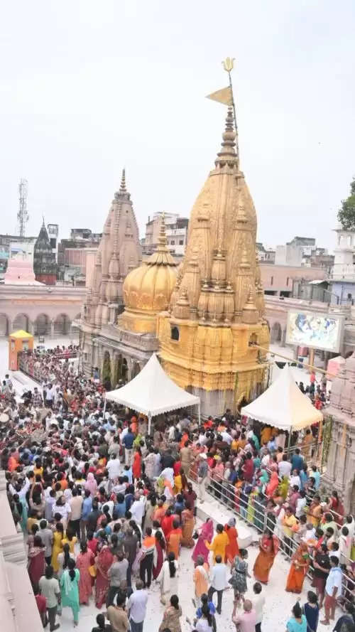 Kashi vishwanath jhoolanotsav