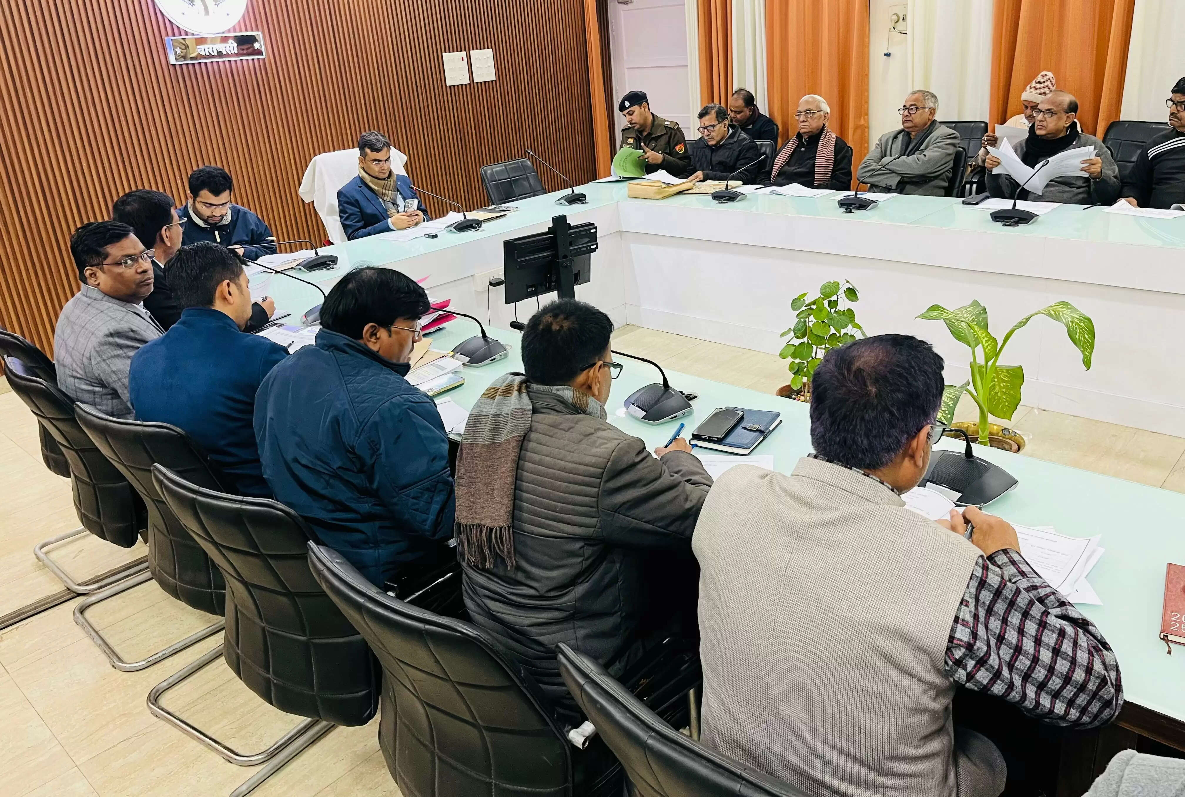 &nbsp;जिला श्रम बंधु की समीक्षा बैठक संपन्न, श्रमिक पंजीयन और योजनाओं पर जोर