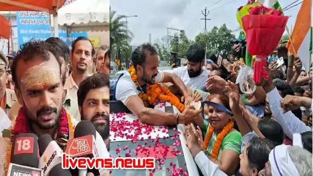 lalit upadhyay in kashi vishwanath temple