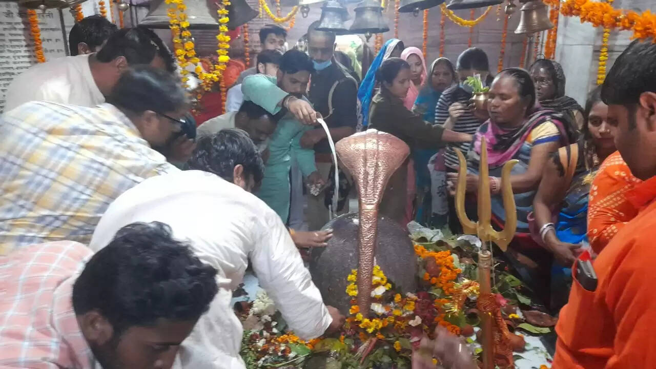 Shooltankeshwar Temple varanasi 