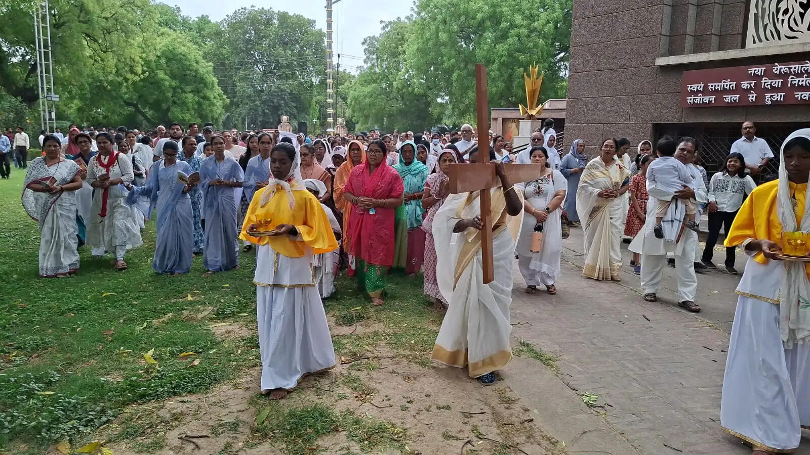 &nbsp;गुड फ्राइडे पर काशी में गूंजीं प्रार्थनाएं, यीशु मसीह के बलिदान को किया नमन