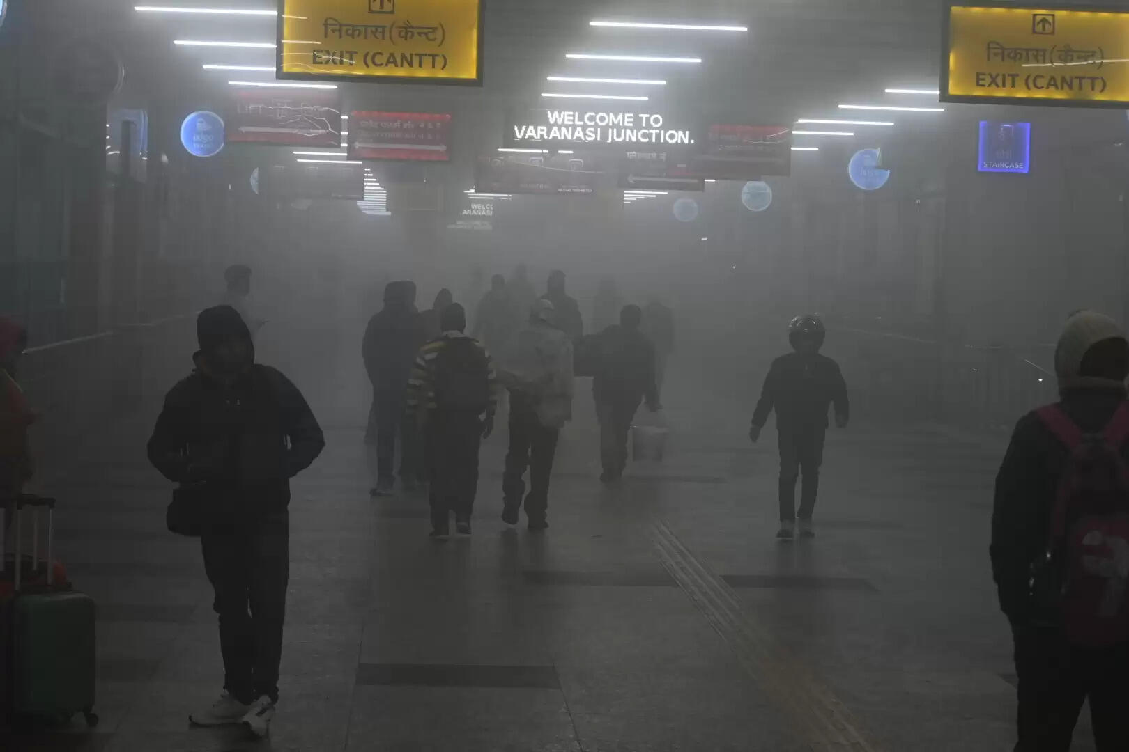 प्रदेश में शीतलहर को लेकर योगी सरकार अलर्ट, गरीबों और निराश्रितों के लिए की संवेदनशील पहल