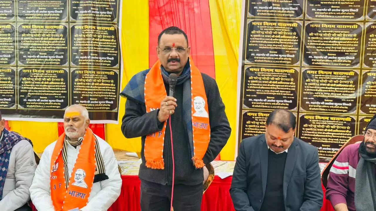 &nbsp;लालपुरऔर पिसौर को मिलेगी बदहाल सड़कों और जलभराव से राहत, महापौर ने 7.47 करोड़ की परियोजनाओं का किया शिलान्यास