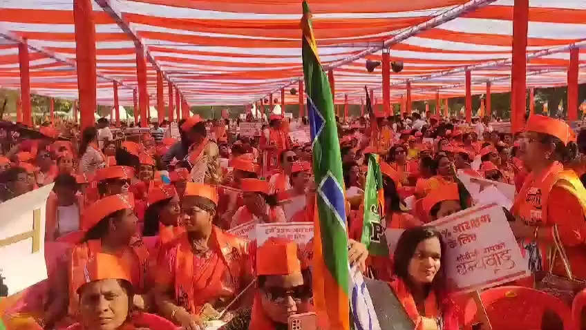 mahila sammelan in kashi