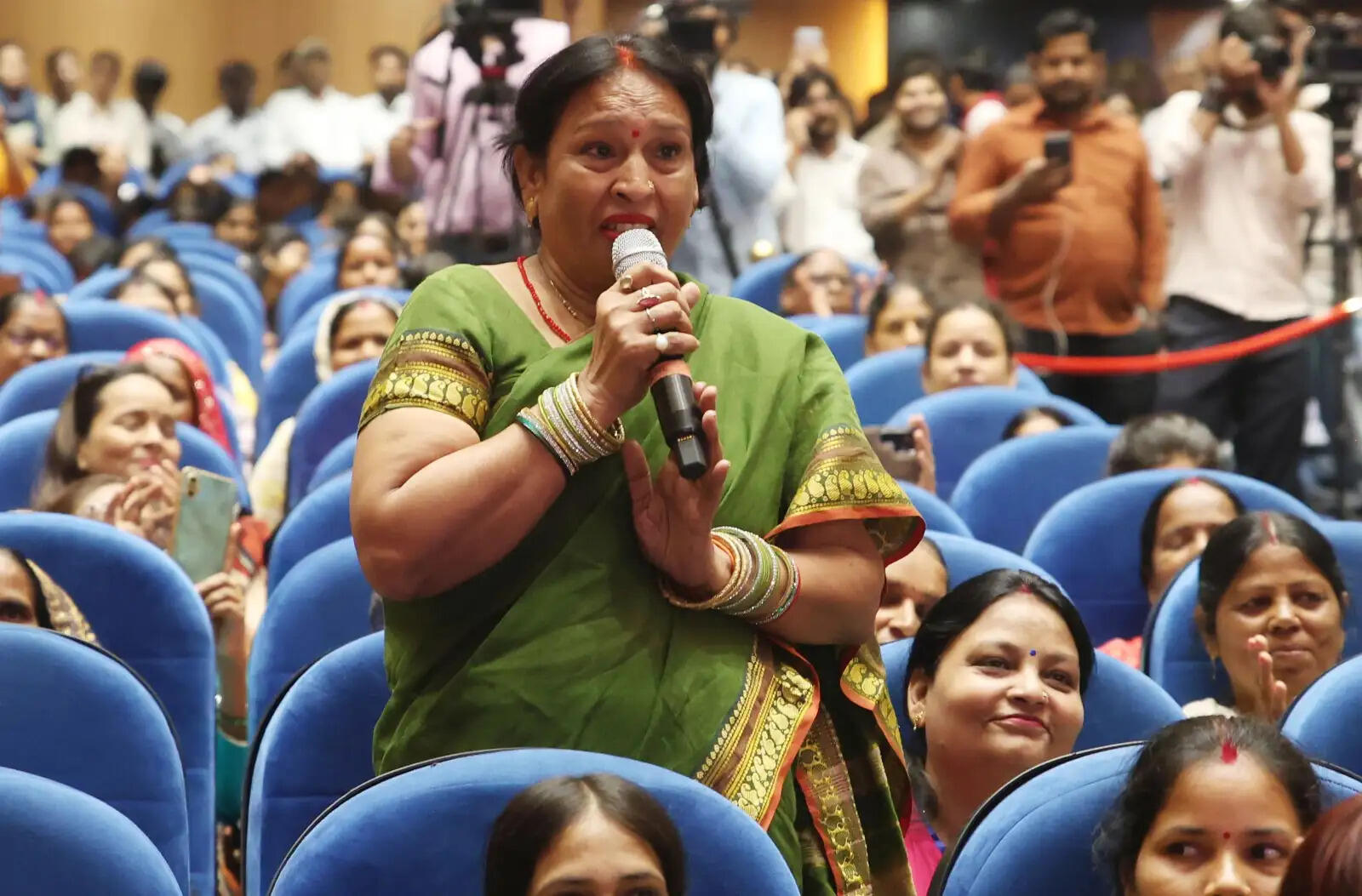 &nbsp;  स्नातक में पढ़ने वाली 50 हजार बेटियों को स्कूटी अक्टूबर-नवंबर में: मुख्यमंत्री