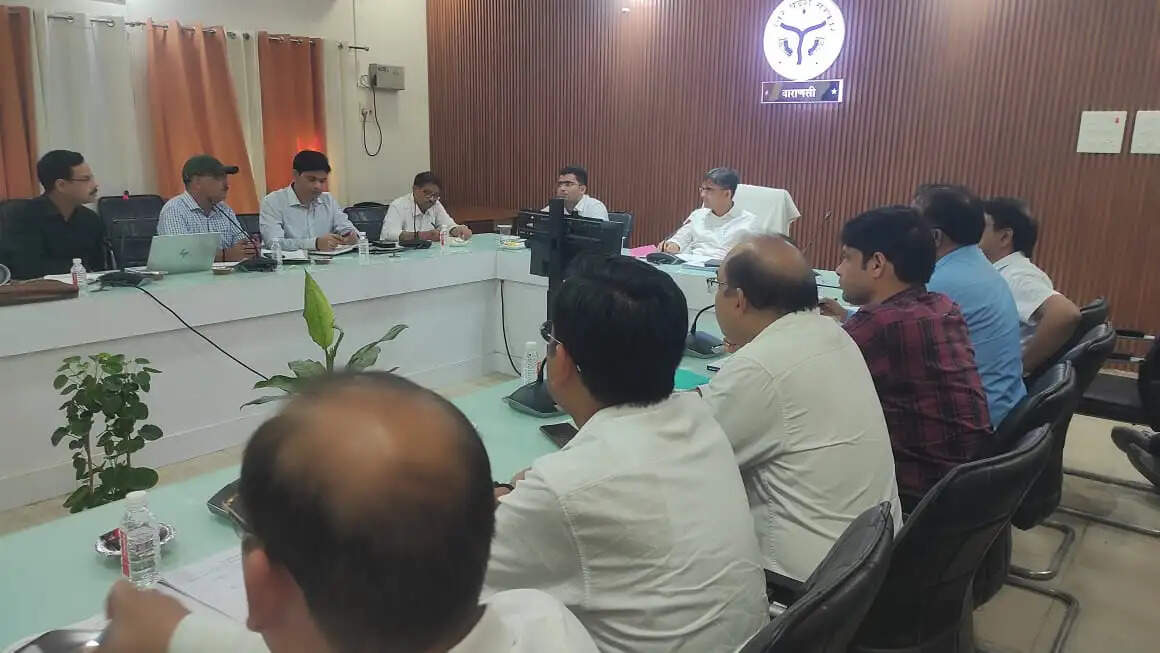संचारी रोगों के खिलाफ वाराणसी में जुलाई भर जंग, डीएम ने बनाई विशेष कार्ययोजना