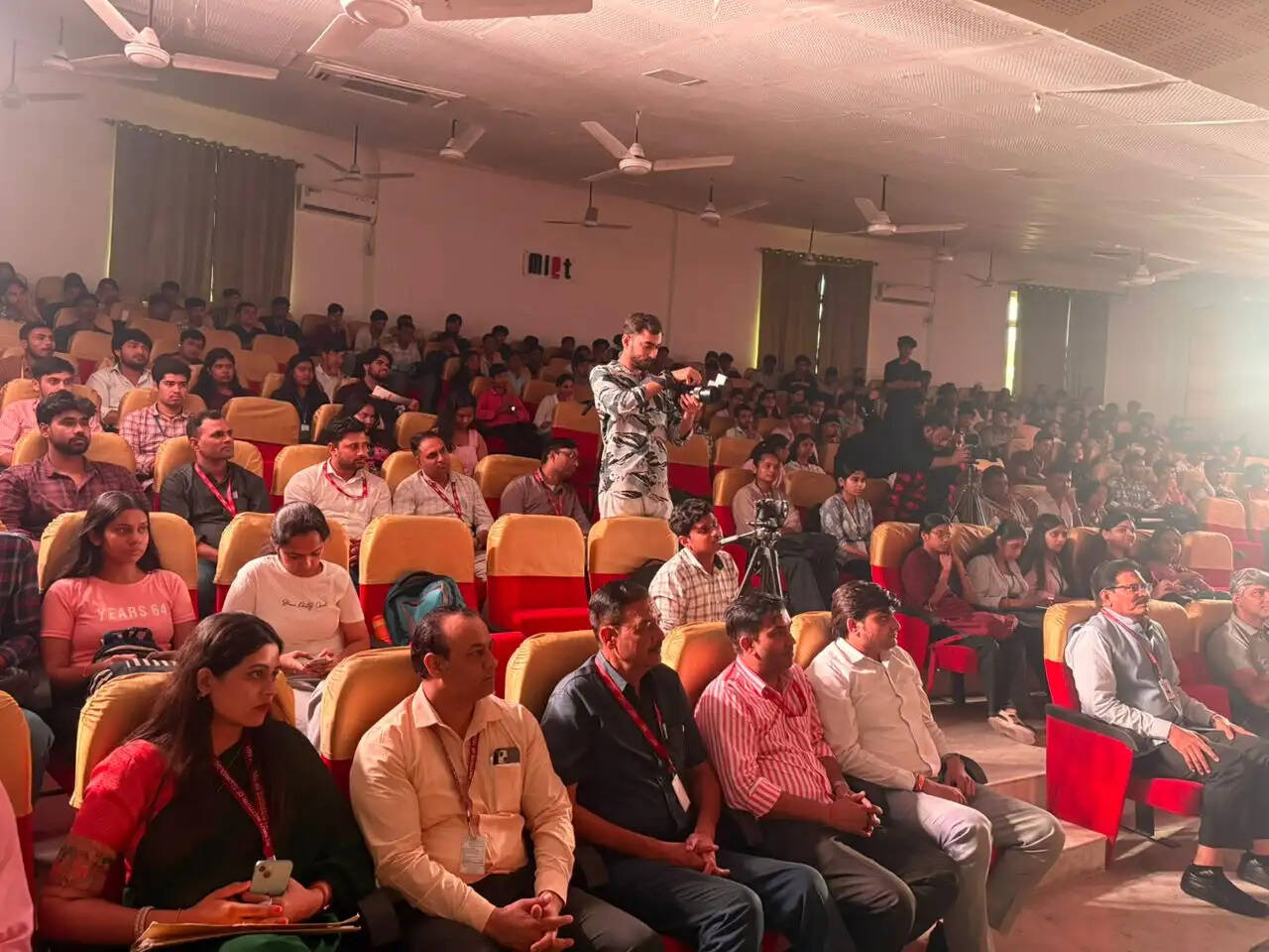एमआईईटी मेरठ में यूपीराइज 2026 का आयोजन, युवाओं ने दिखाए नवाचार और उद्यमिता के आइडिया