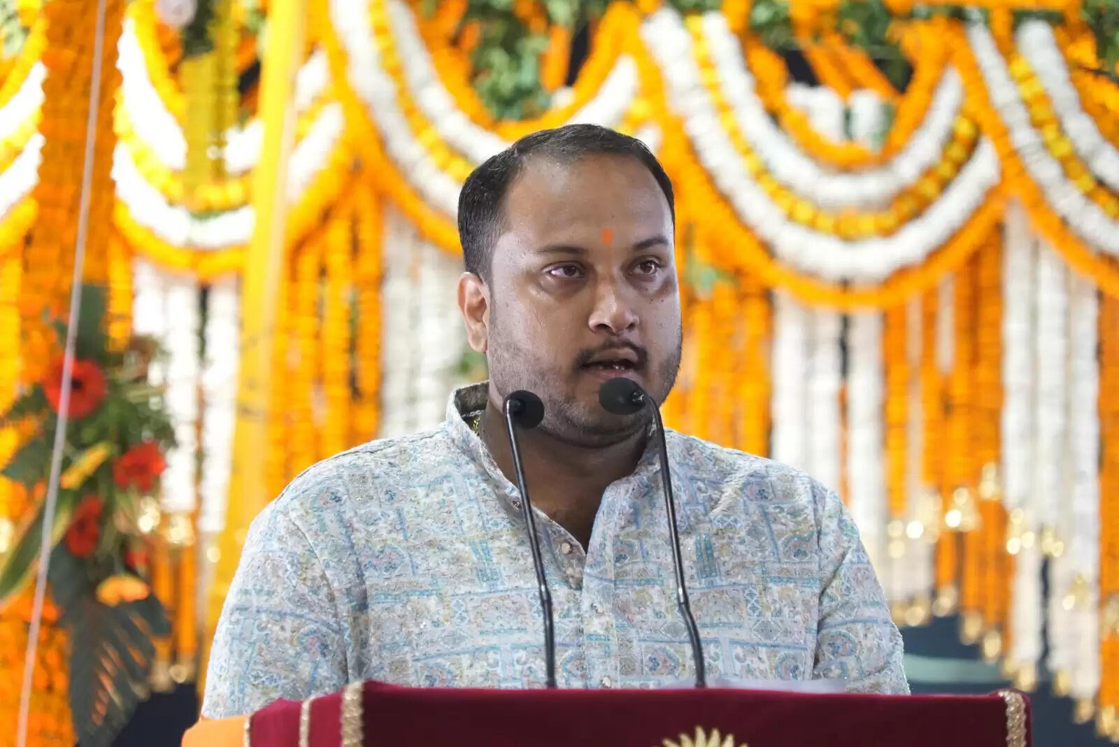 ऑपरेशन सिंदूर को समर्पित रही मां गंगा की महाआरती, 51 हजार दीपों की आभा से जगमगाया दशाश्वमेध घाट, आध्यात्म और राष्ट्रभक्ति का दिखा संगम