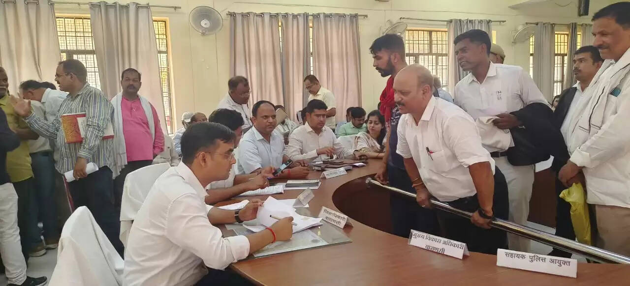 &nbsp; जिलाधिकारी सत्येंद्र कुमार का सख्त निर्देश: जन शिकायतों के निस्तारण में लापरवाही बर्दाश्त नहीं