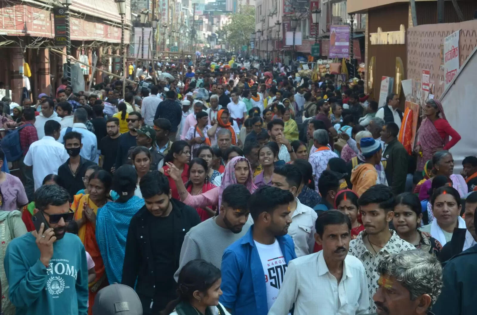 varansi crowd