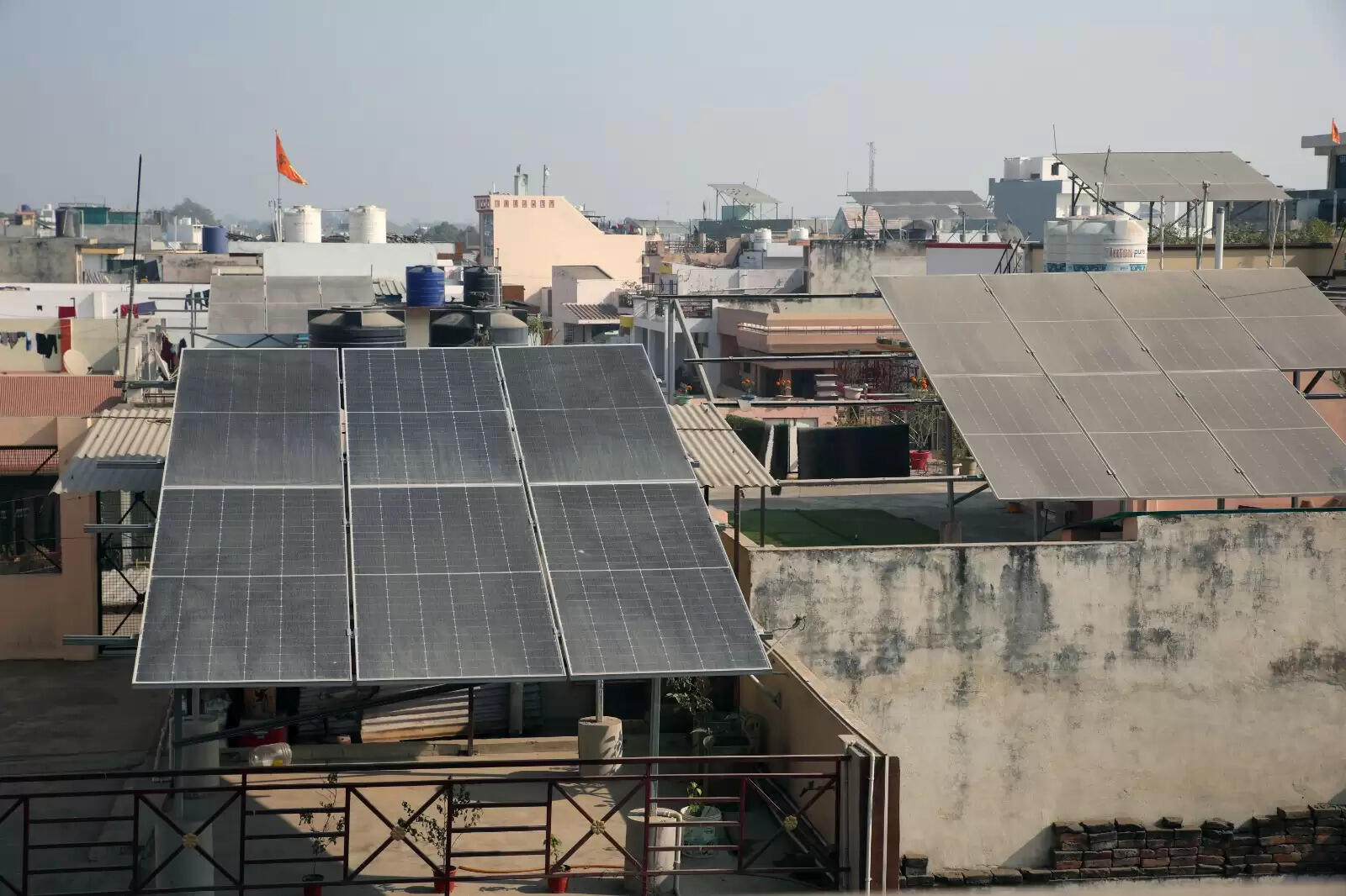 रोल मॉडल बना यूपी का सोलर मॉडल, सीख रहे देश के अन्य राज्य