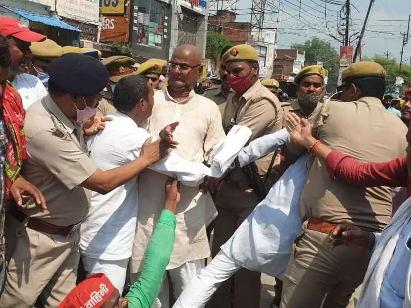 SAPA PROTEST IN CHANDAULI 