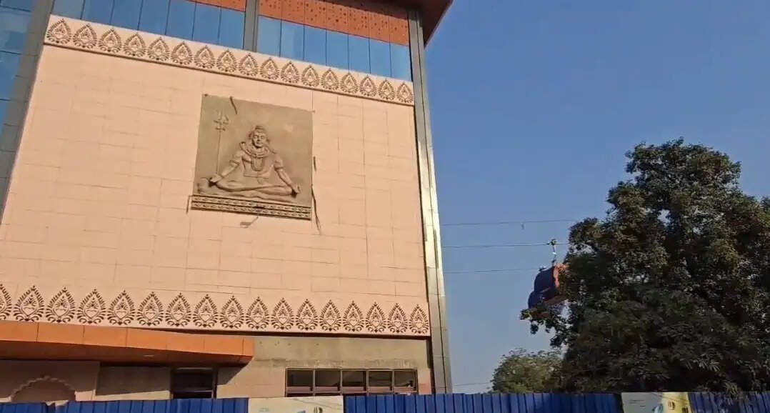 123