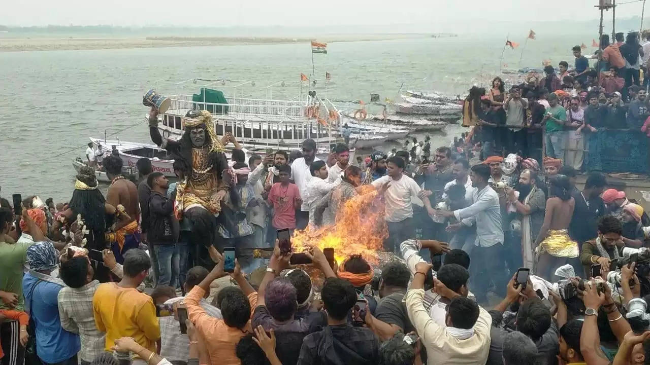 masane ki holi in kashi