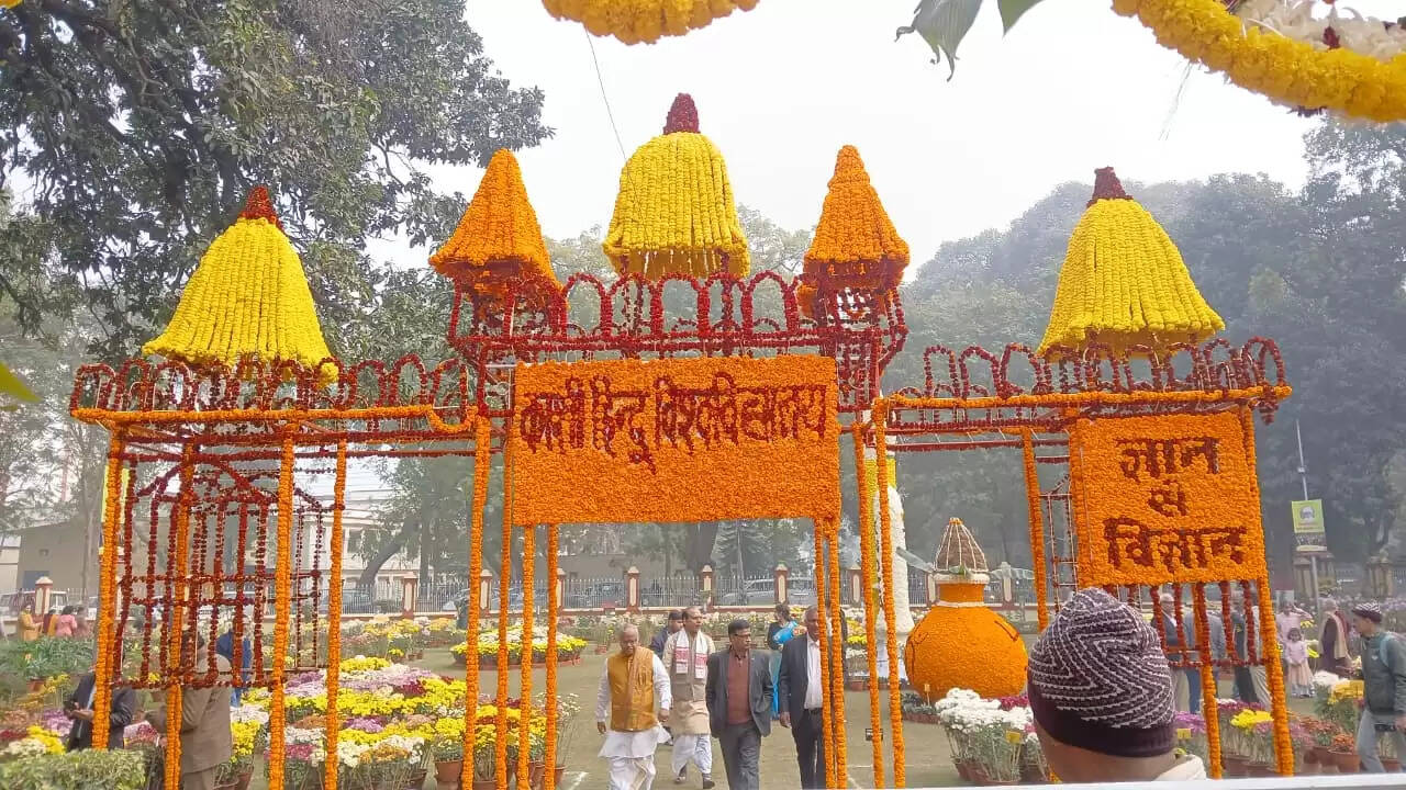 &nbsp;महामना की जयंती पर बीएचयू में प्रकृति, विज्ञान और अध्यात्म का संगम, तीन दिवसीय भव्य पुष्प प्रदर्शनी का शुभारंभ 