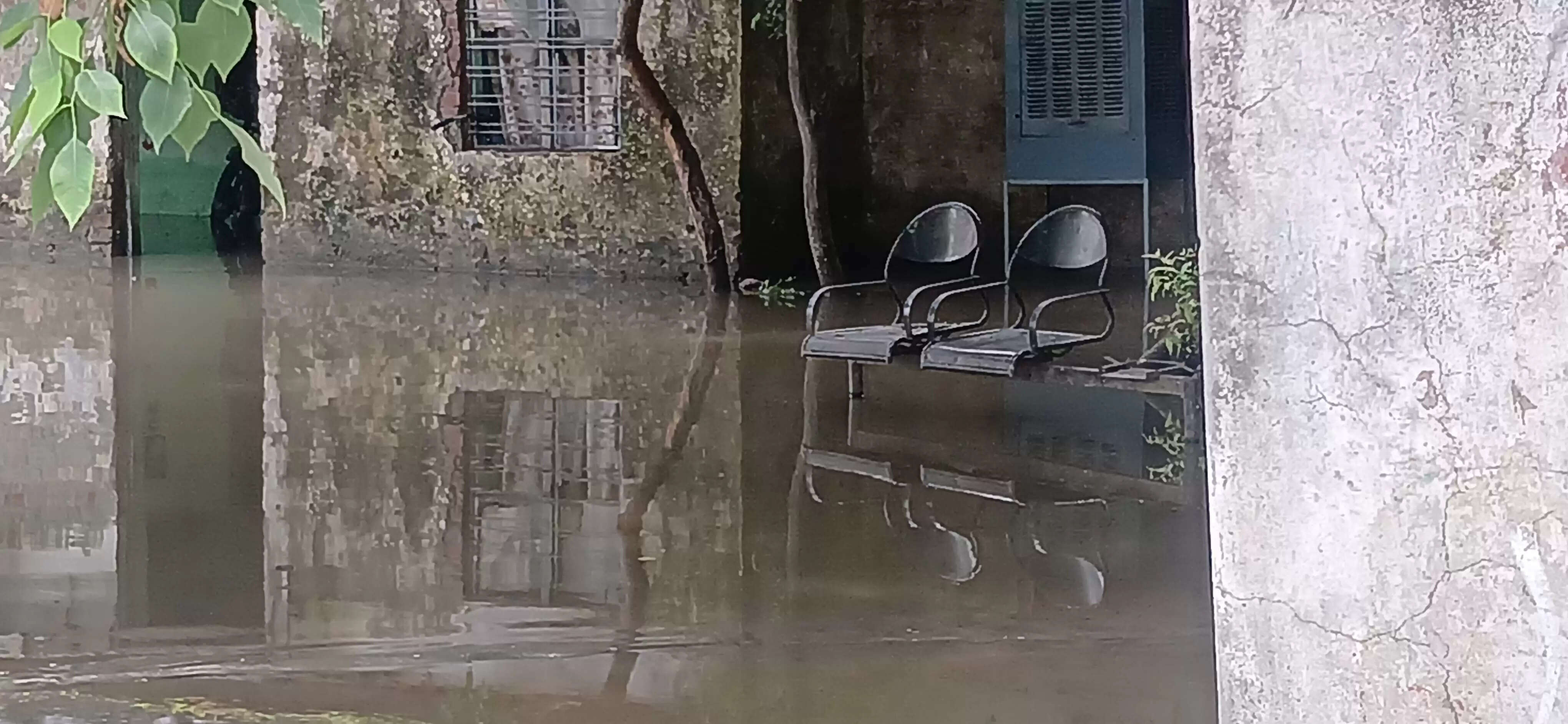 &nbsp;मानसून की पहली तेज बारिश ने खोली नगर निगम की पोल, रविंद्रपुरी में जलभराव से लोग बेहाल&nbsp;