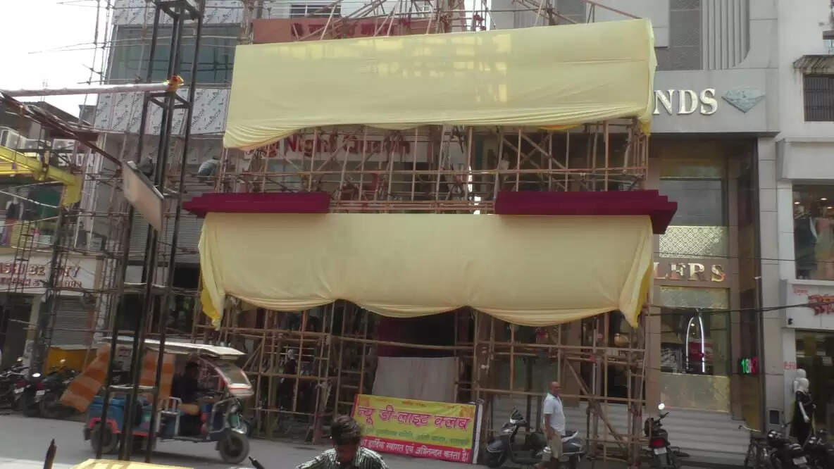 #Varanasi #DurgaPuja2025 #PashupatinathMandir #ArdaliBazaar #Banaras #VaranasiDurgaPuja #DurgaPandal #Kashi #NepalIndiaFriendship #Navratri2025 #VaranasiNews #BanarasPuja