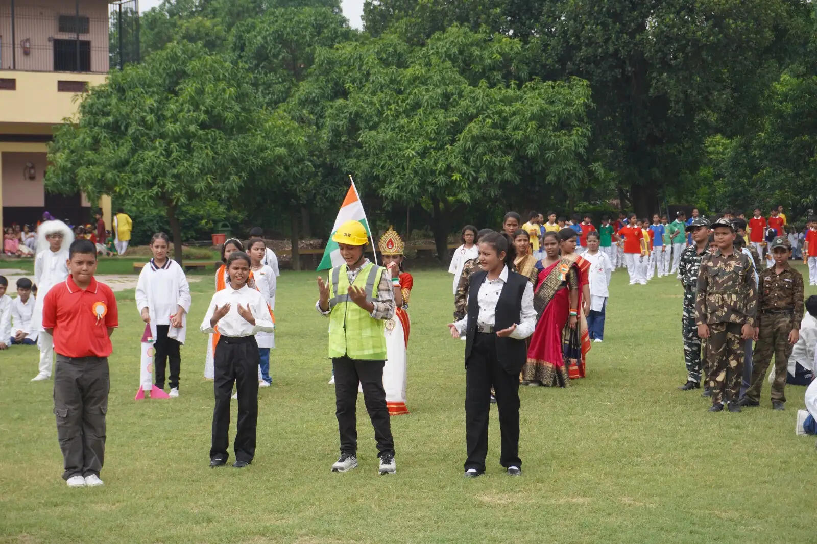 सेंट मैरीज कॉन्वेंट स्कूल में देशभक्ति के रंग में रंगा स्वतंत्रता दिवस, बच्चों की प्रस्तुतियों ने मोहा मन