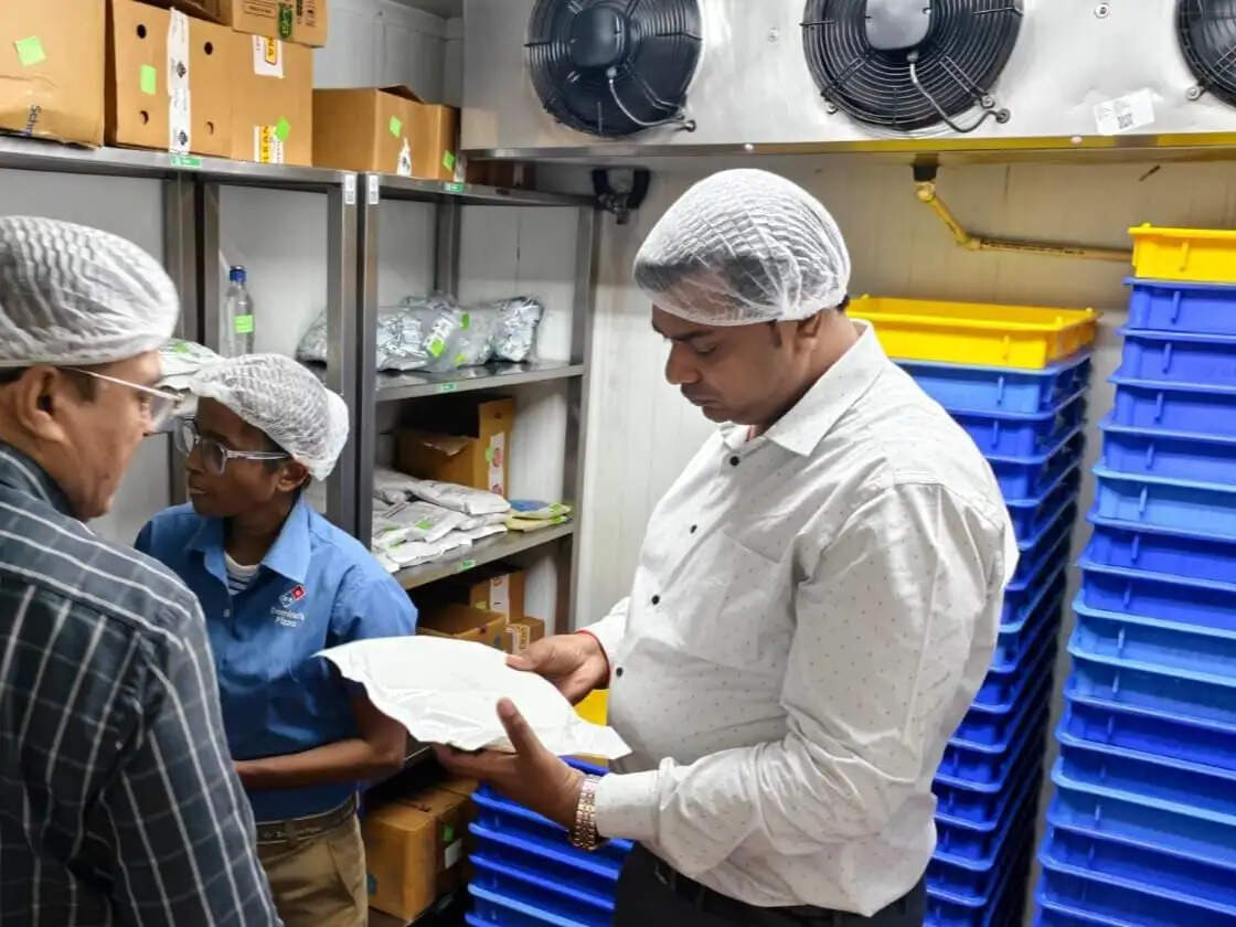 ई-कॉमर्स प्लेटफॉर्म पर खाद्य सुरक्षा विभाग की बड़ी कार्रवाई, दो स्टोर के लाइसेंस निलंबित और खाद्य कारोबार बंद