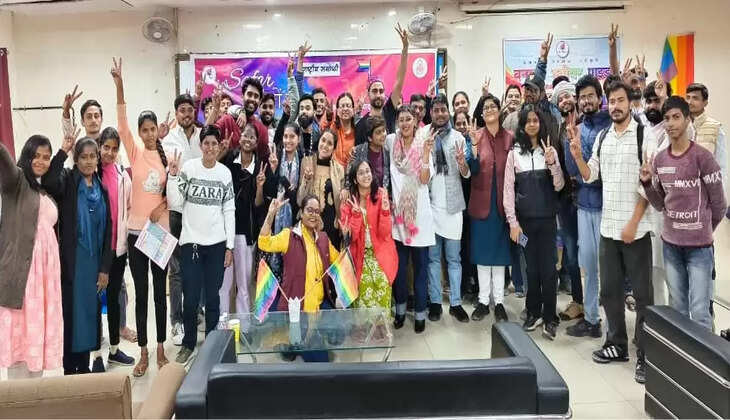  बीएचयू में “सफ़र रंगों का” कार्यक्रम का आयोजन, क्वीयर समुदाय के मुद्दों पर खुलकर हुई चर्चा