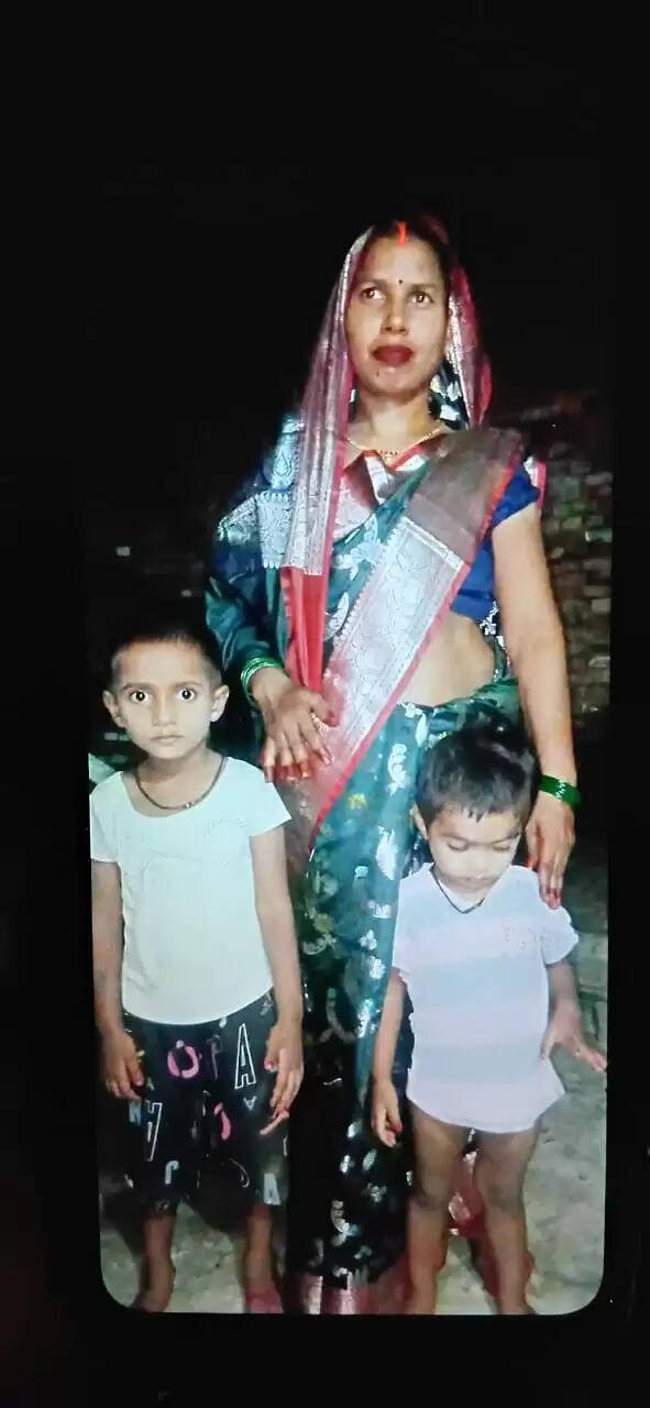 वाराणसी में दर्दनाक हादसा : जहरीले कनेर फल के सेवन से तीन मासूम बच्चियों की मौत, गांव में मातम