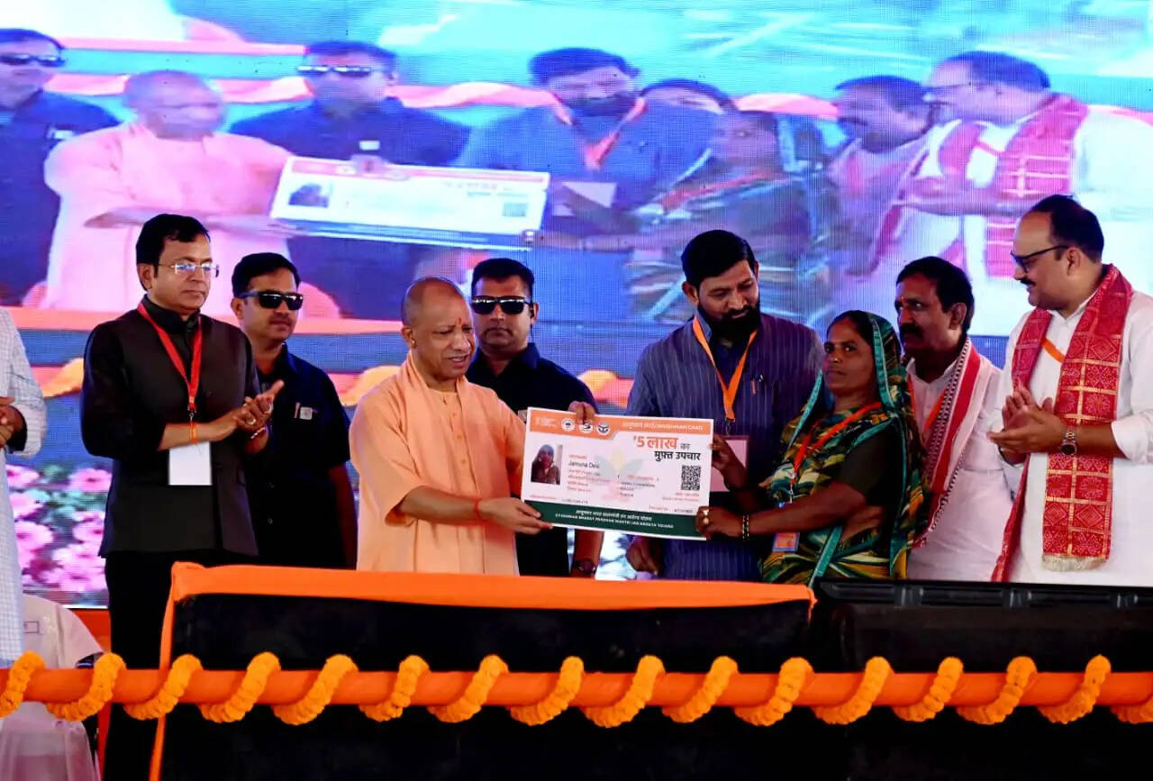 अब प्रदेश से पलायन नहीं होता, अपनी माटी में हुनर दिखा रहे कारीगर: मुख्यमंत्री