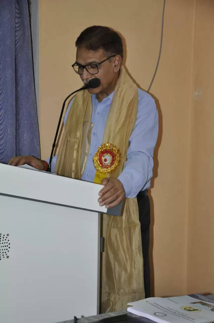 &nbsp;शोध में नवाचार व नैतिक बोध का होना है आवश्यक - प्रोफेसर पी. एन. सिंह