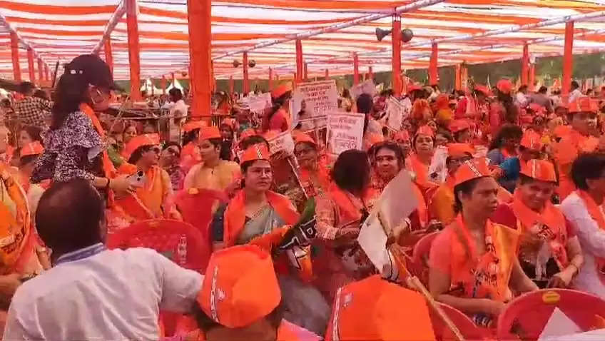 mahila sammelan in kashi