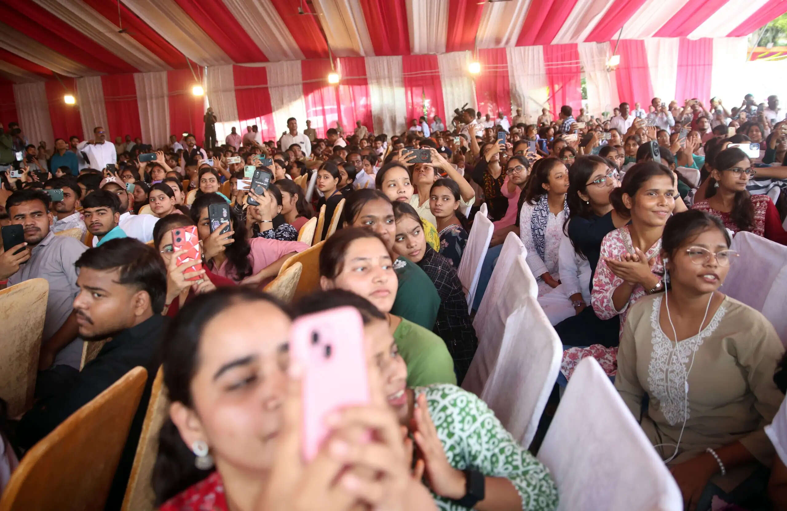 एग्जाम वॉरियर्स’- सीएम योगी