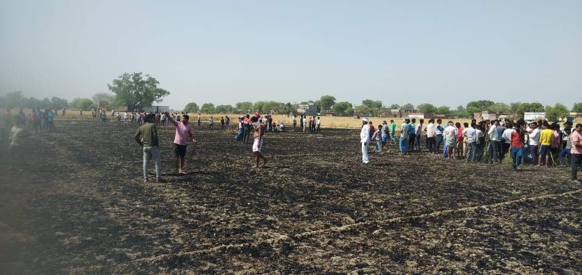 शार्ट सर्किट से लगी आग, 25 बीघा गेंहू की फसल जलकर राख